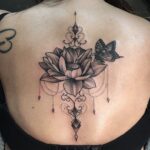 50 Stunning Neck Tattoos For Women Ideas 04
