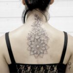 50 Stunning Neck Tattoos For Women Ideas 11