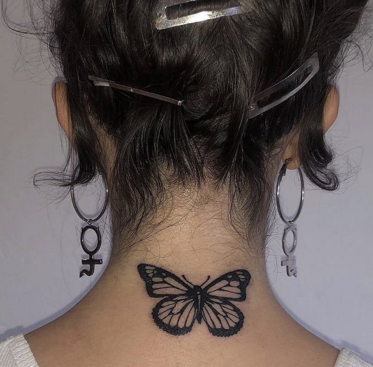 50 Stunning Neck Tattoos For Women Ideas 20