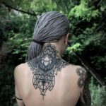 50 Stunning Neck Tattoos For Women Ideas 22
