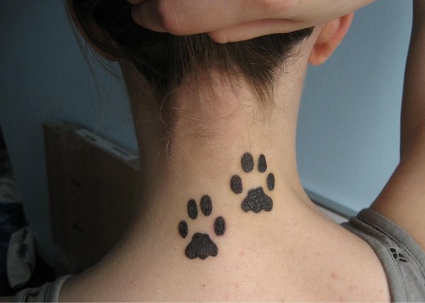 50 Stunning Neck Tattoos For Women Ideas 35
