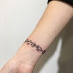 70 Stylish Wrist Tattoos for Women Ideas 01