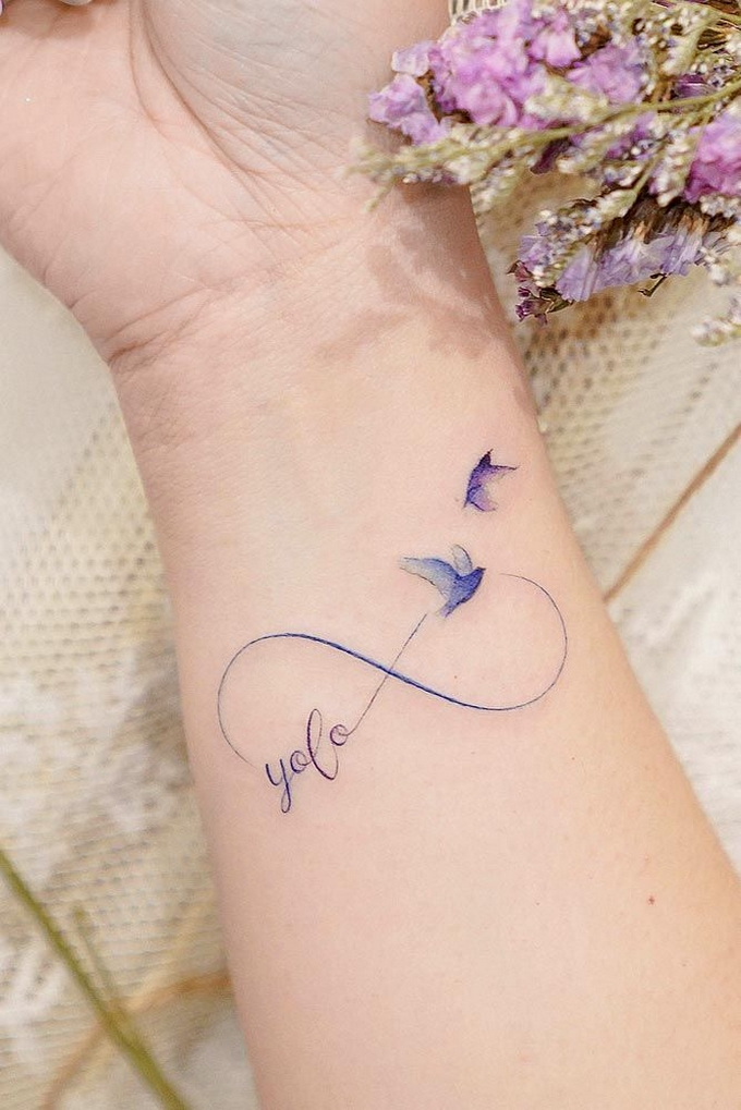 70 Stylish Wrist Tattoos for Women Ideas 04
