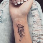 70 Stylish Wrist Tattoos for Women Ideas 32