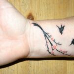 70 Stylish Wrist Tattoos for Women Ideas 33