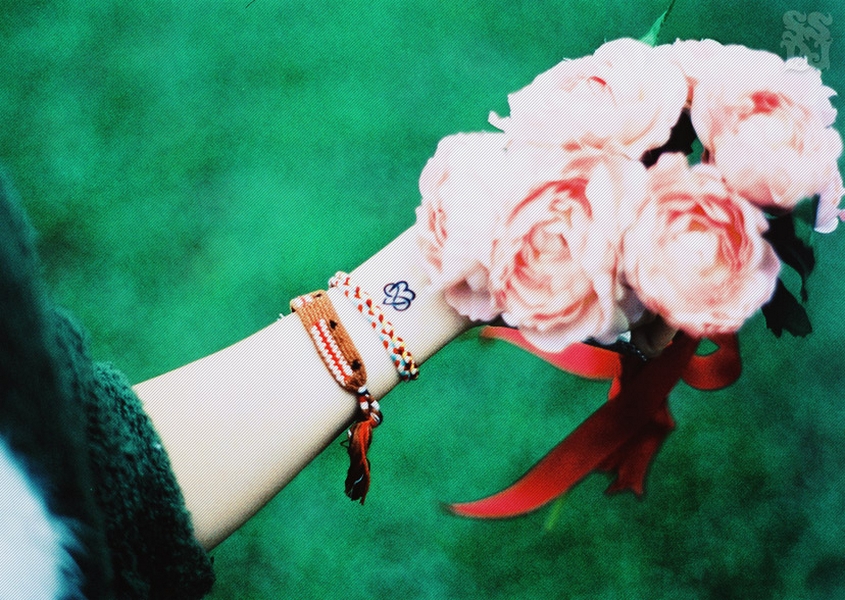 70 Stylish Wrist Tattoos for Women Ideas 42