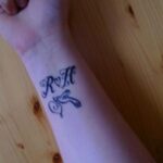 70 Stylish Wrist Tattoos for Women Ideas 48