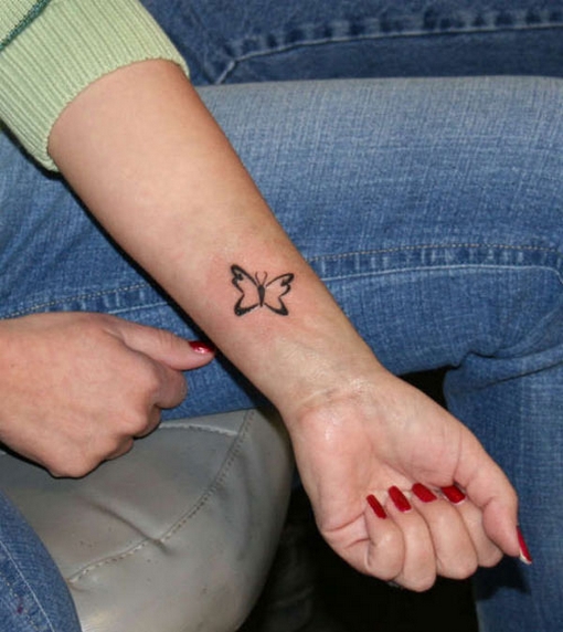 70 Stylish Wrist Tattoos for Women Ideas 59