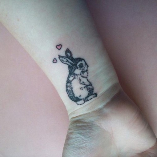 70 Stylish Wrist Tattoos for Women Ideas 61