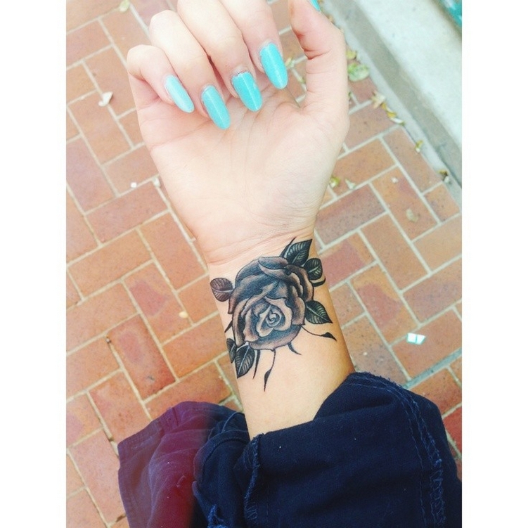 70 Stylish Wrist Tattoos for Women Ideas 62