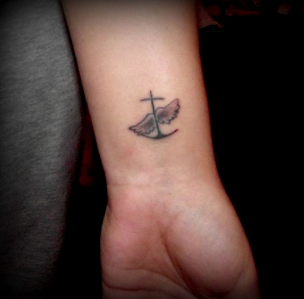 70 Stylish Wrist Tattoos for Women Ideas 63