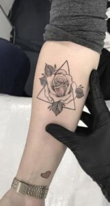 50 Stunning Rose Tattoos On Forearm for Women Ideas 32 50 Stunning Rose Tattoos On Forearm for Women Ideas 32