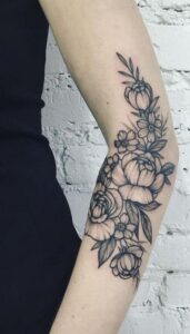 50 Stunning Rose Tattoos On Forearm for Women Ideas 42 50 Stunning Rose Tattoos On Forearm for Women Ideas 42
