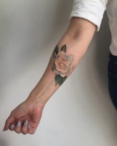 50 Stunning Rose Tattoos On Forearm for Women Ideas 48 50 Stunning Rose Tattoos On Forearm for Women Ideas 48