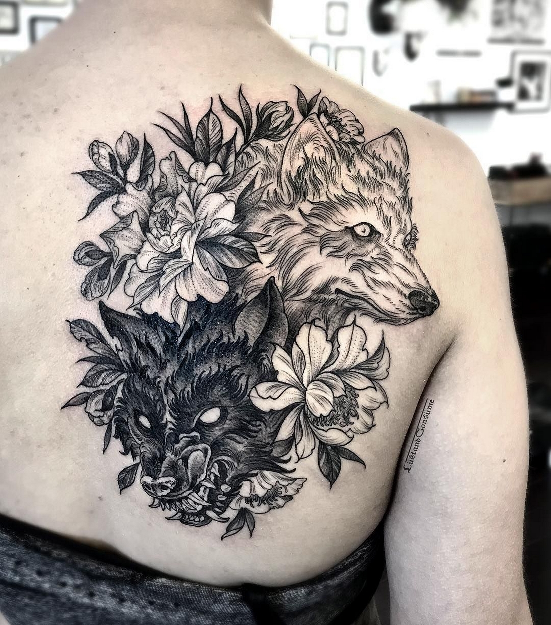 60 Beautiful Wolf Tattoos for Women Ideas 27