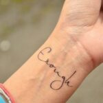 70 Simple and Meaningful Wrist Tattoos for Women Ideas 08