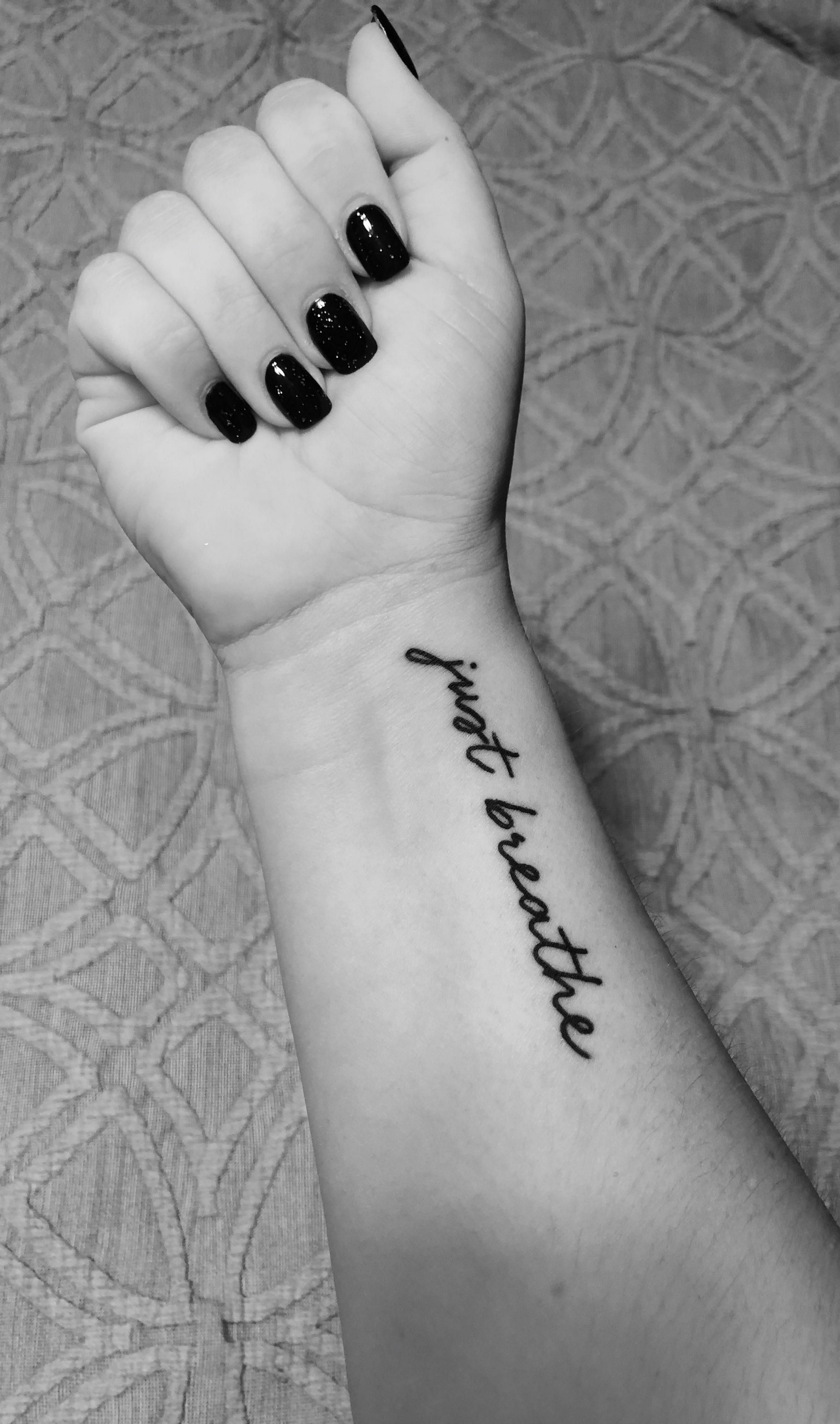 70 Simple and Meaningful Wrist Tattoos for Women Ideas 11