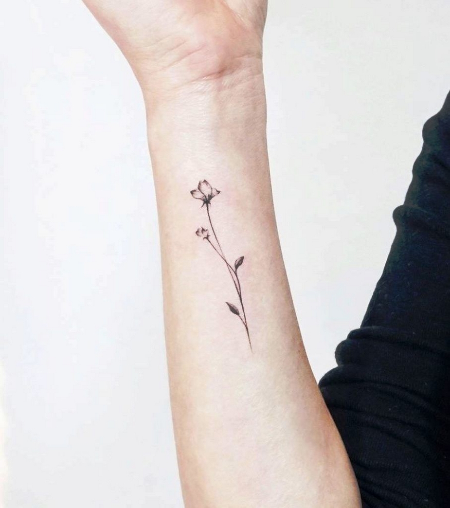 70 Simple and Meaningful Wrist Tattoos for Women Ideas 21