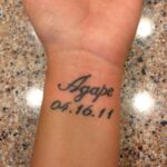 70 Simple and Meaningful Wrist Tattoos for Women Ideas 24