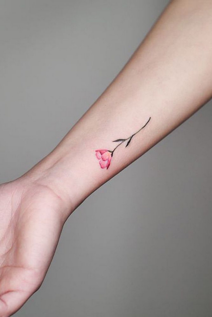 70 Simple and Meaningful Wrist Tattoos for Women Ideas 35
