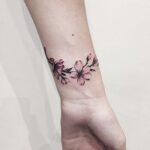70 Simple and Meaningful Wrist Tattoos for Women Ideas 38