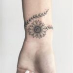 70 Simple and Meaningful Wrist Tattoos for Women Ideas 43