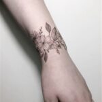 70 Simple and Meaningful Wrist Tattoos for Women Ideas 47