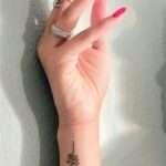 70 Simple and Meaningful Wrist Tattoos for Women Ideas 48