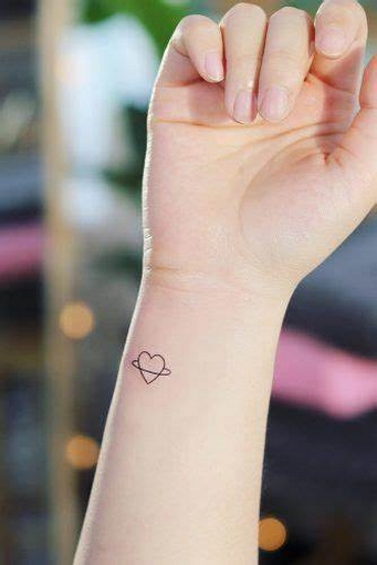 70 Simple and Meaningful Wrist Tattoos for Women Ideas 55