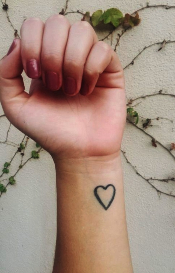 70 Simple and Meaningful Wrist Tattoos for Women Ideas 59