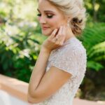 40 Brides Summer Wedding Hairstyle Ideas 17