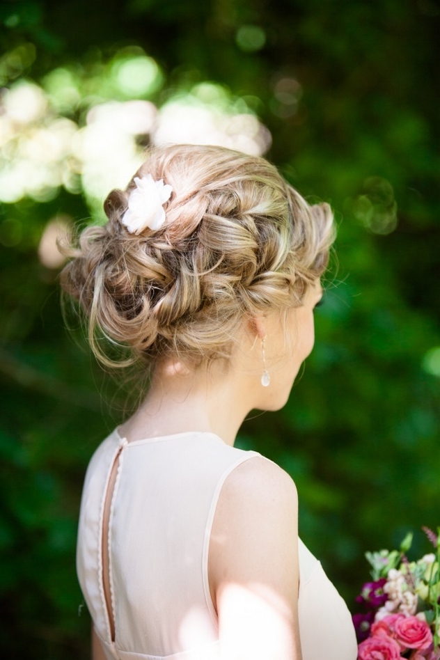 40 Brides Summer Wedding Hairstyle Ideas 39