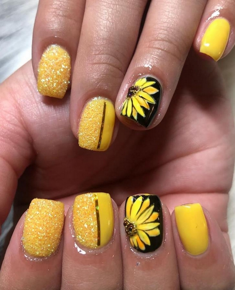 40 DIY Spring Nail Designs for Short Nails 11 1