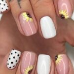 40 DIY Spring Nail Designs for Short Nails 18 1