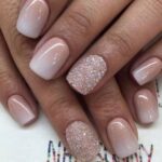 40 DIY Spring Nail Designs for Short Nails 24 1