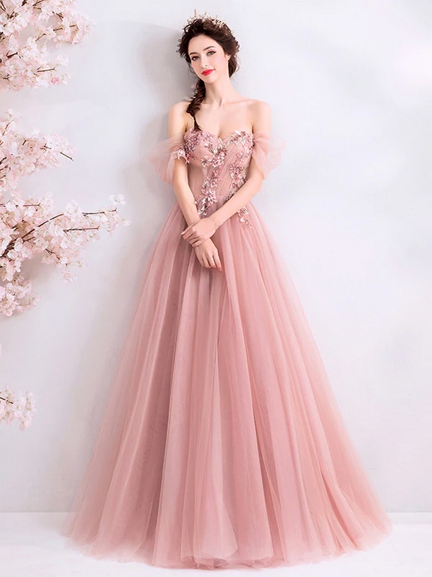 50 Gorgeous Prom Dresses You Need to See 07