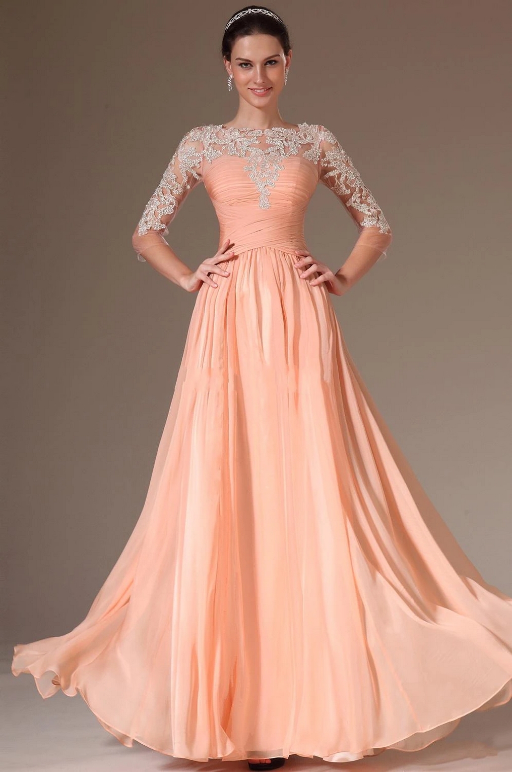 50 Gorgeous Prom Dresses You Need to See 22