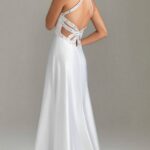 50 Gorgeous Prom Dresses You Need to See 23