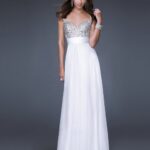 50 Gorgeous Prom Dresses You Need to See 29
