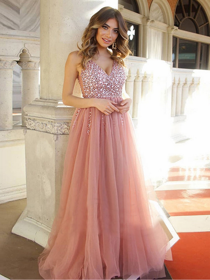 50 Gorgeous Prom Dresses You Need to See 32