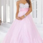 50 Gorgeous Prom Dresses You Need to See 37