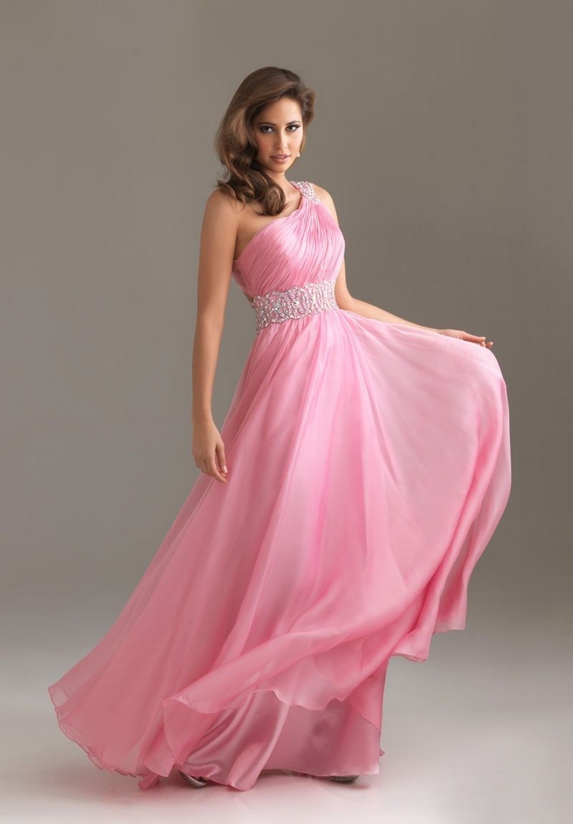 50 Gorgeous Prom Dresses You Need to See 38
