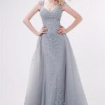 50 Gorgeous Prom Dresses You Need to See 40