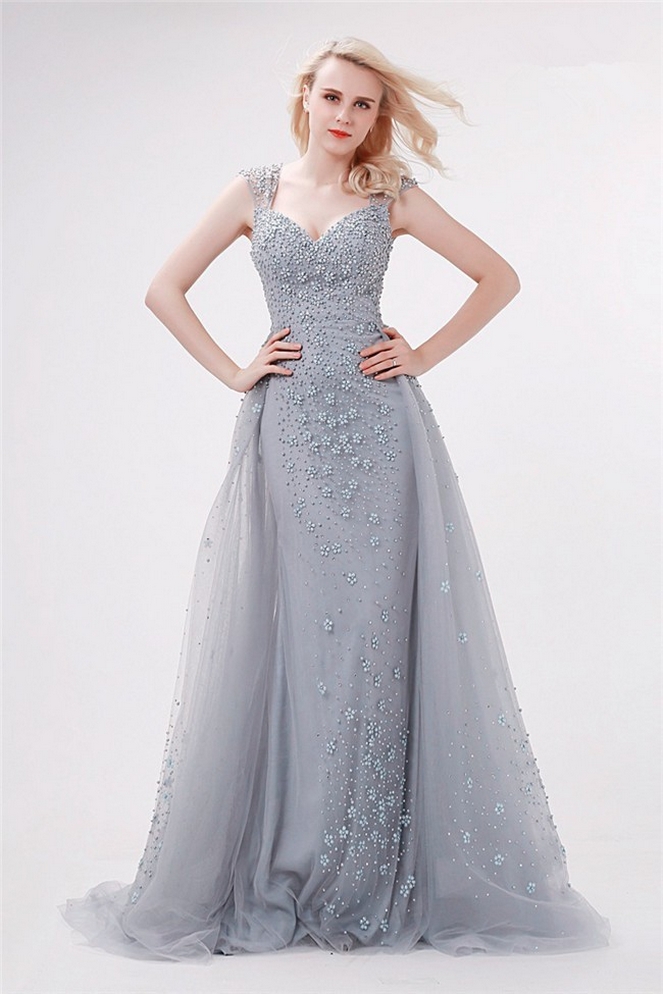 50 Gorgeous Prom Dresses You Need to See 40