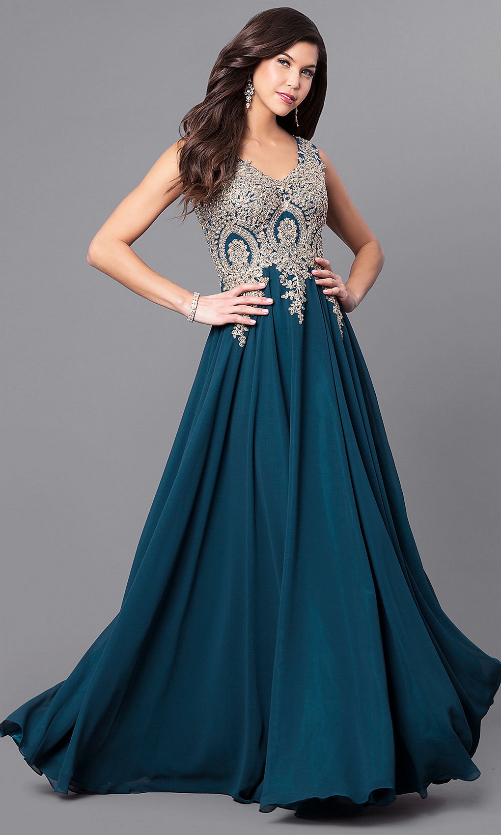 50 Gorgeous Prom Dresses You Need to See 48