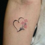 60 Adorable Simple Small heart Tattoo Ideas for Women 02