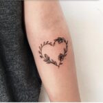 60 Adorable Simple Small heart Tattoo Ideas for Women 12