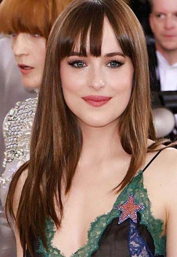 60 Most Beautiful Straight Haircuts Medium with Bangs Ideas 40