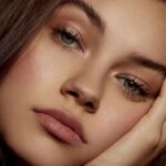 60 Simple and Gorgeous Summer Makeup Looks Ideas You Need to Try 03