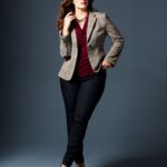 70 Fashionable Blazer Work Outfits for Women Ideas 04